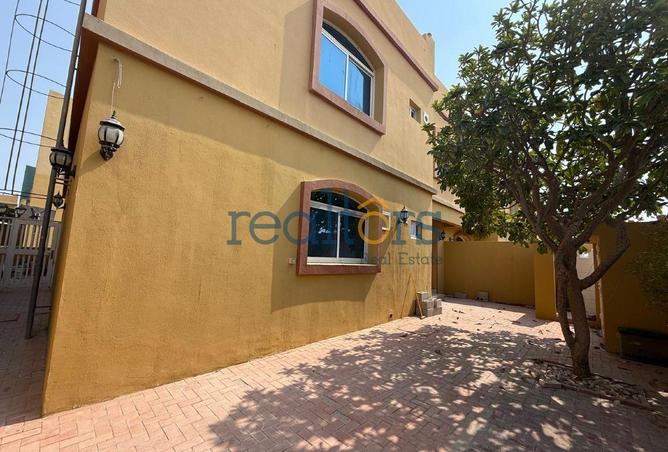 999771 - Property Image 3