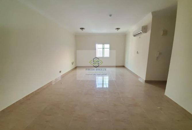 976525 - Property Image 2