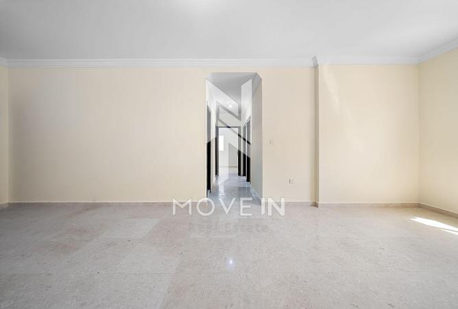 939694 - Property Image 3