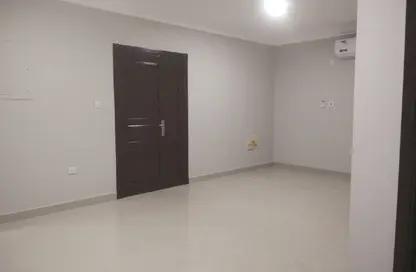 شقة - 3 غرف نوم - 2 حمامات للايجار في أم غويلينا 4 - أم غويلينا - الدوحة