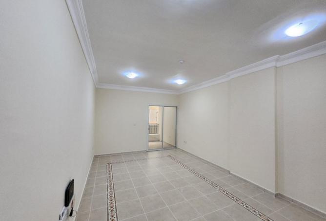945405 - Property Image 3