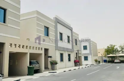 مجمع سكني - 3 غرف نوم - 3 حمامات للايجار في شارع الهناء - الغرافة - الدوحة