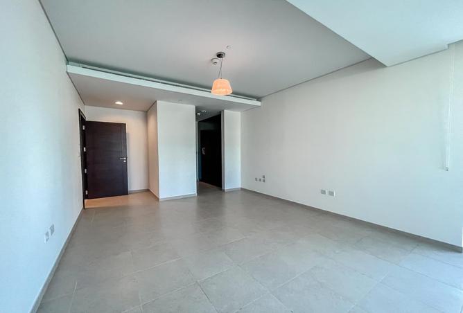 915975 - Property Image 3