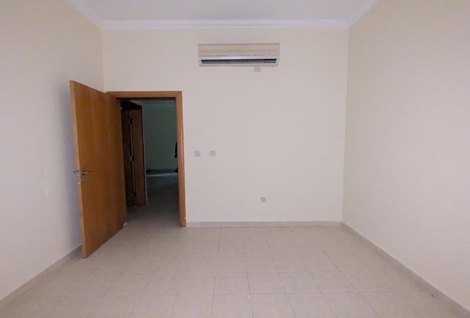 931333 - Property Image 2