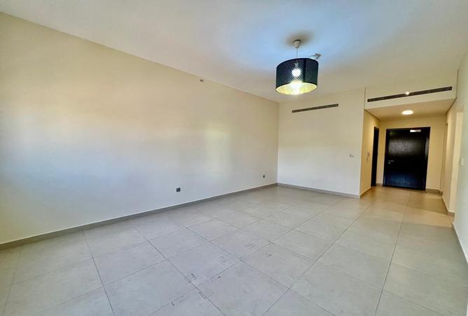 936961 - Property Image 2