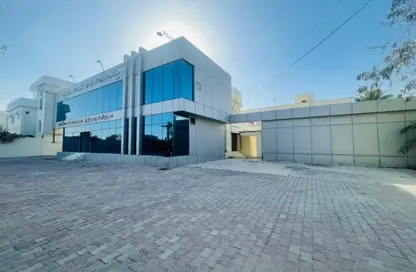 Whole Building - Studio - 7+ Bathrooms for rent in New Salata - Salata - Doha