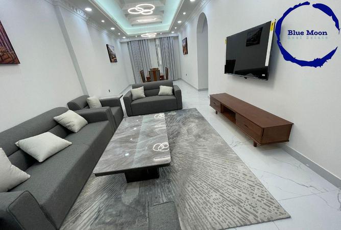 979904 - Property Image 3