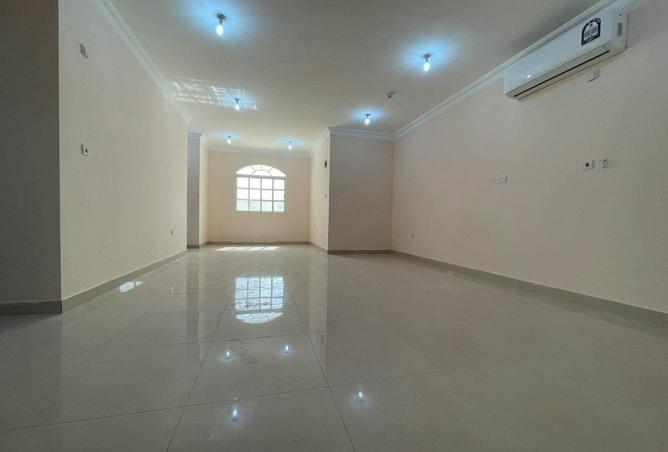 968818 - Property Image 2