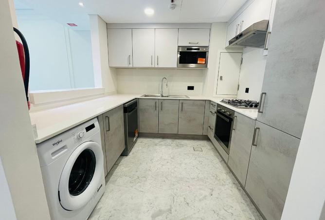 975721 - Property Image 3