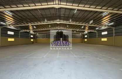 Warehouse - Studio - 4 Bathrooms for rent in Birkat Al Awamer - Al Wakra