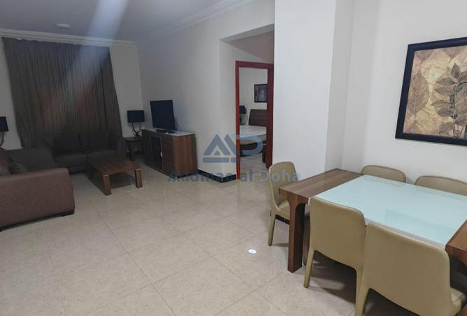 926812 - Property Image 2