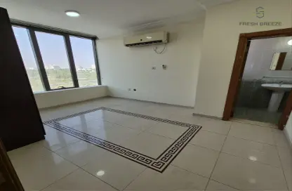Apartment - 2 Bedrooms - 2 Bathrooms for rent in Al Muntazah Street - Al Muntazah - Doha