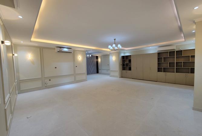 977271 - Property Image 2