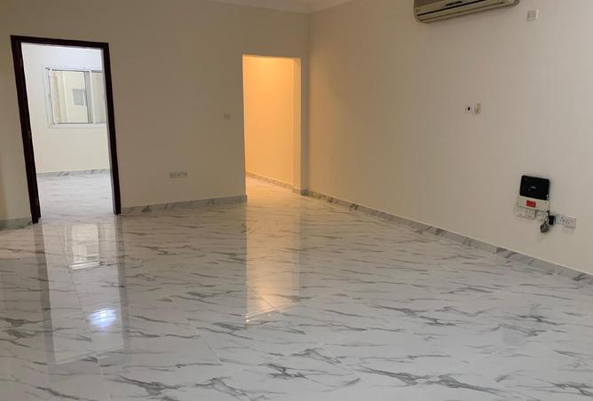954658 - Property Main Image