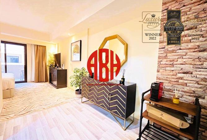 1002124 - Property Image 2