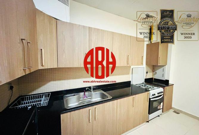930372 - Property Image 3