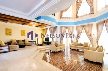 مجمع سكني - 5 غرف نوم - 5 حمامات للايجار في البوابة الشرقية - بحيرة وست لاجون - الدوحة