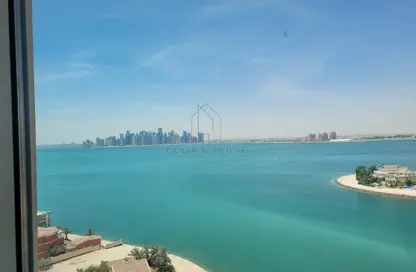 Apartment - 2 Bedrooms - 3 Bathrooms for rent in Viva West - Viva Bahriyah - The Pearl Island - Doha