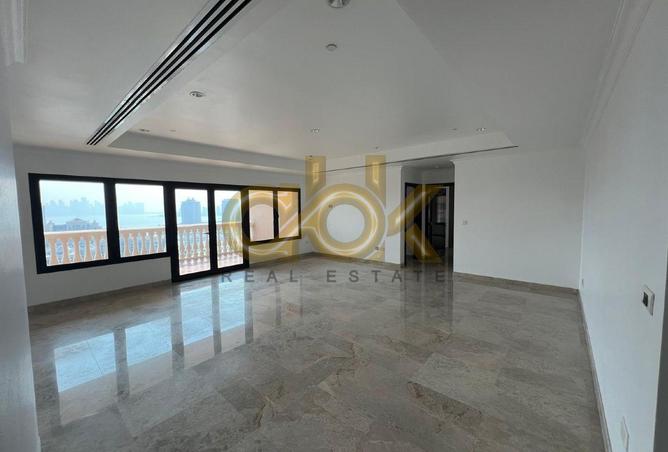 974799 - Property Image 2