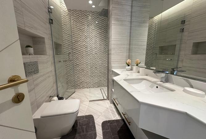954169 - Property Image 2