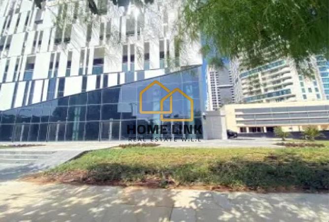 911376 - Property Image 2