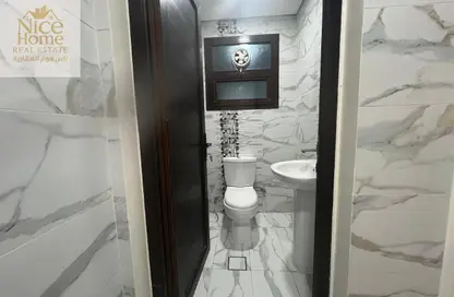 Apartment - 2 Bedrooms - 2 Bathrooms for rent in Fereej Bin Mahmoud - Doha Apartment - 2 Bedrooms - 2 Bathrooms for rent in Fereej Bin Mahmoud - Doha