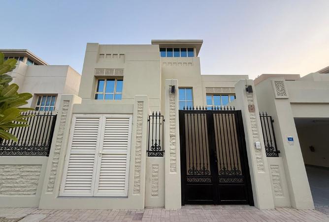 967501 - Property Image 2