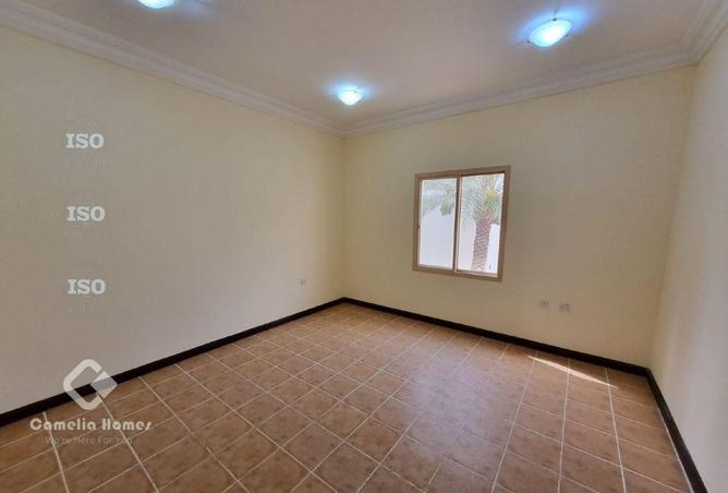 956602 - Property Image 2