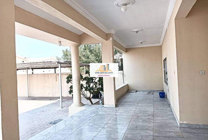 965669 - Property Image 3