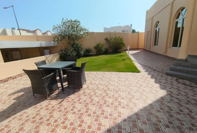 968605 - Property Image 2