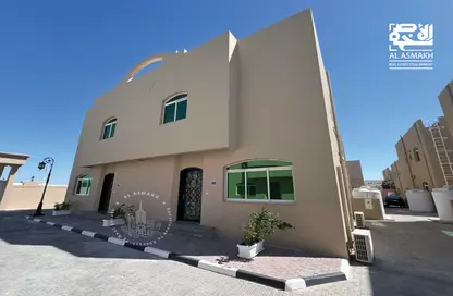 فيلا - 3 غرف نوم - 3 حمامات للايجار في عين خالد - الدوحة