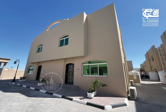 Villa - 3 Bedrooms - 3 Bathrooms for rent in Ain Khaled - Doha