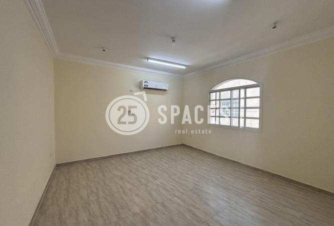 958147 - Property Image 3