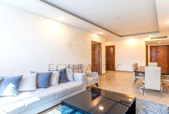 989272 - Property Image 2