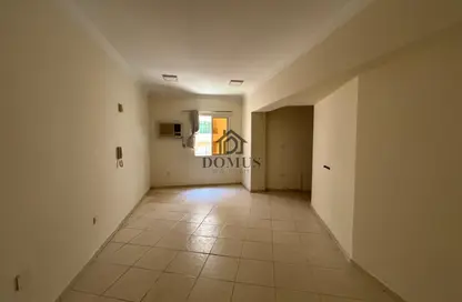Apartment - 3 Bedrooms - 3 Bathrooms for rent in Hiteen Street - Al Muntazah - Doha