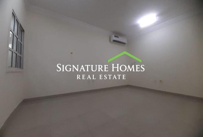 989994 - Property Main Image