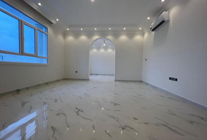 941949 - Property Image 3