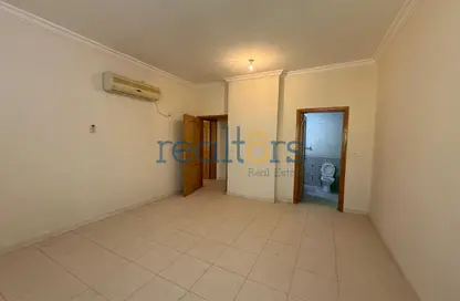 Apartment - 3 Bedrooms - 3 Bathrooms for rent in Fereej Bin Mahmoud North - Fereej Bin Mahmoud - Doha