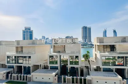 Apartment - 2 Bedrooms - 4 Bathrooms for sale in Gewan Island - The Pearl Island - Doha