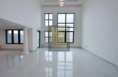 Townhouse - 4 Bedrooms - 5 Bathrooms for sale in West Porto Drive - Porto Arabia - The Pearl Island - Doha