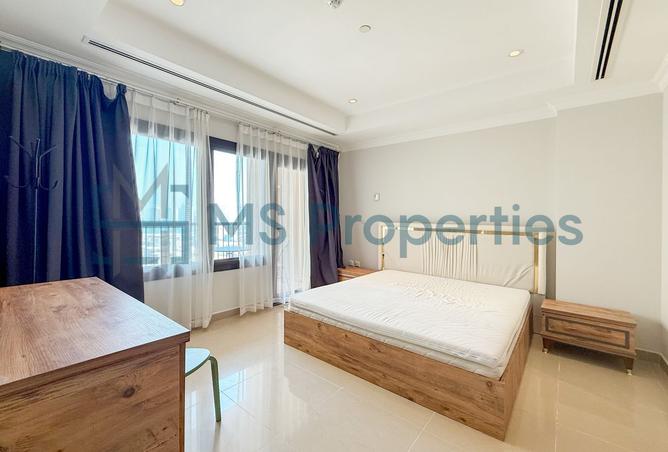 944333 - Property Image 2