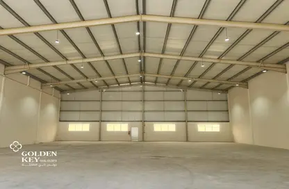 Warehouse - Studio - 1 Bathroom for rent in East Industrial Street - Birkat Al Awamer - Al Wakra