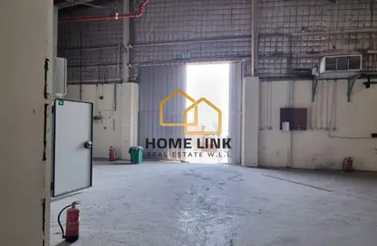 مخزن - استوديو - 1 حمام للايجار في شارع الصناعية الشرقي - بركة العوامر - الوكرة