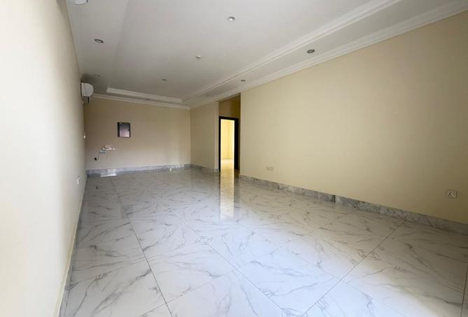 1000218 - Property Image 2