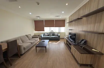 Apartment - 3 Bedrooms - 3 Bathrooms for rent in Doha Al Jadeed - Doha