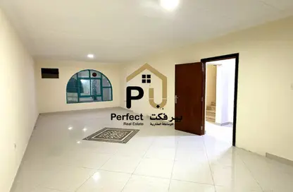 Villa - 4 Bedrooms - 5 Bathrooms for rent in Al Duhail - Al Duhail - Doha