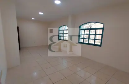 Apartment - 3 Bedrooms - 3 Bathrooms for rent in Al Mansoura - Al Mansoura - Doha