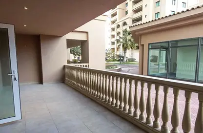 Apartment - 2 Bedrooms - 3 Bathrooms for sale in Tower 8 - Porto Arabia - The Pearl Island - Doha