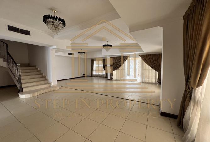 943193 - Property Image 2