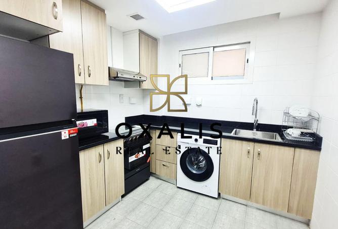 985370 - Property Image 3